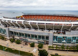 Palco do amistoso entre Brasil e Egito, o Huntington Bank Field tem capacidade para 67 mil pessoas / Haslam Sports Group