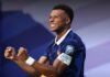 França Mbappé comemora um dos seus gols