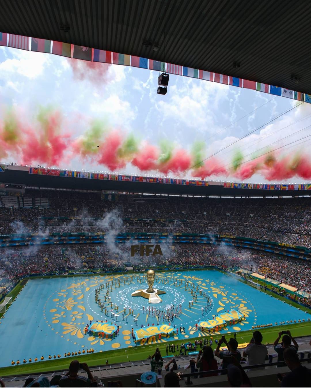 México Com a presença esmagadora de mexicanos, cerimônia de abertura da Copa do Mundo empolga o público no Estádio Jalizco