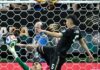 Em dois atos de goleiros, México é o primeiro classificado para o mata-mata da Copa México Com reflexo apurado, o goleiro Raúl Rangel faz a segunda defesa em sequência e evita o gol de empate da Coreia