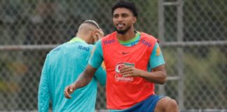 Éderson herda a vaga do lateral direito Wesley, cortado da Copa por causa de contusão muscular / Rafael Ribeiro/CBF