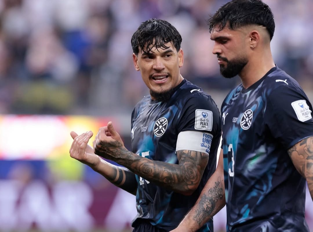 América do Sul Gustavo Gómez e Alderete bem que tentaram, mas não foram páreo para o ataque dos Estados Unidos