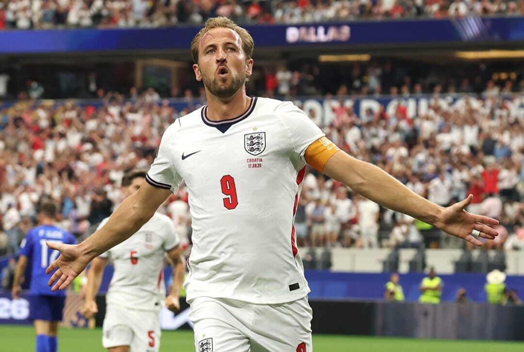 Harry Kane Esperto e livre de marcação na grande área, Harry Kane aproveita e marca segundo gol da Inglaterra