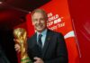 Jürgen Klinsmann aponta o Brasil como surpresa capaz de conquistar a Copa Klinsmann Jüergen Klinsmann durante evento do tour da Taça Fifa; ex-atacante alemão vê o Brasil no bolo dos favoritos da Copa