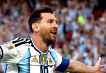 Que espetáculo! Messi faz hat-trick, iguala recorde de Klose e dá show no primeiro ato do seu último tango Messi comemora o seu primeiro gol