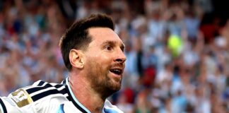 Messi comemora o seu primeiro gol