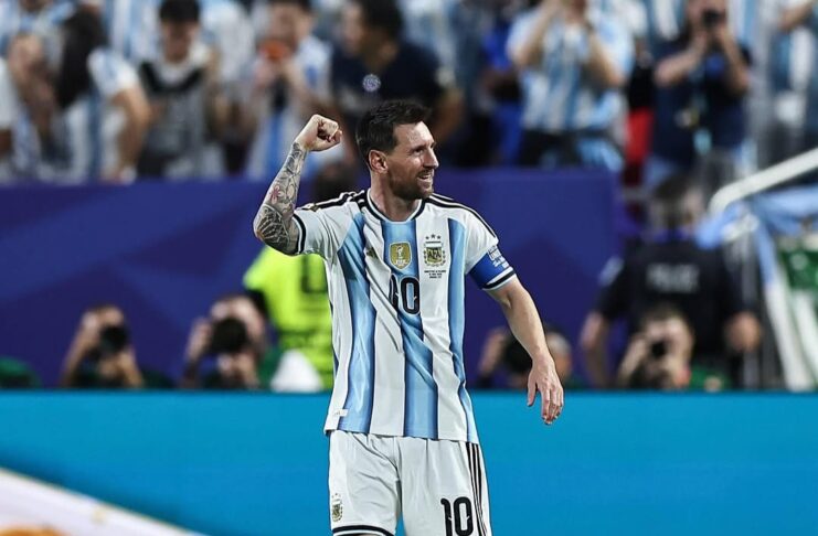 Copa Messi fecha a noite de glória com hat-trick e se torna, ao lado de Klose, o maior artilheiro em Copas