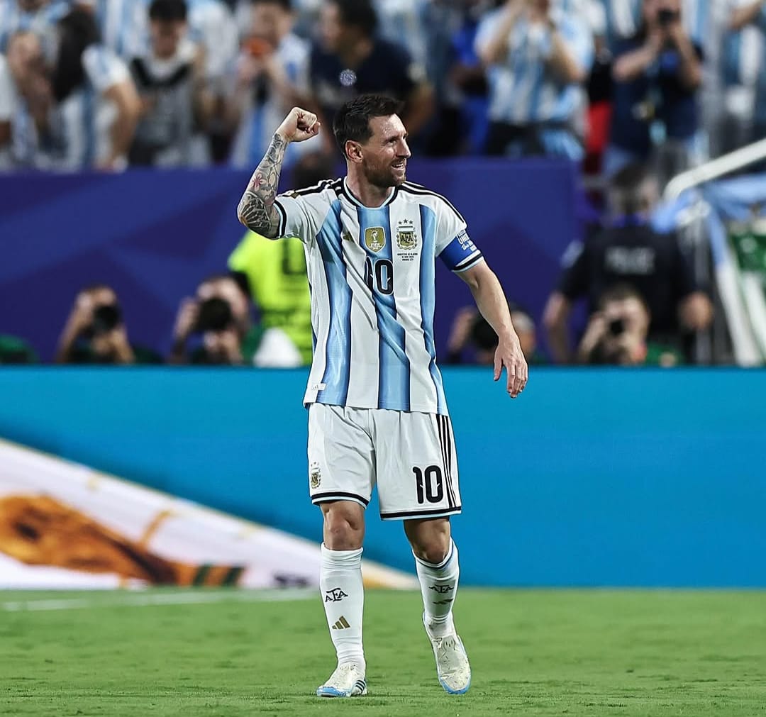 Copa Messi fecha a noite de glória com hat-trick e se torna, ao lado de Klose, o maior artilheiro em Copas