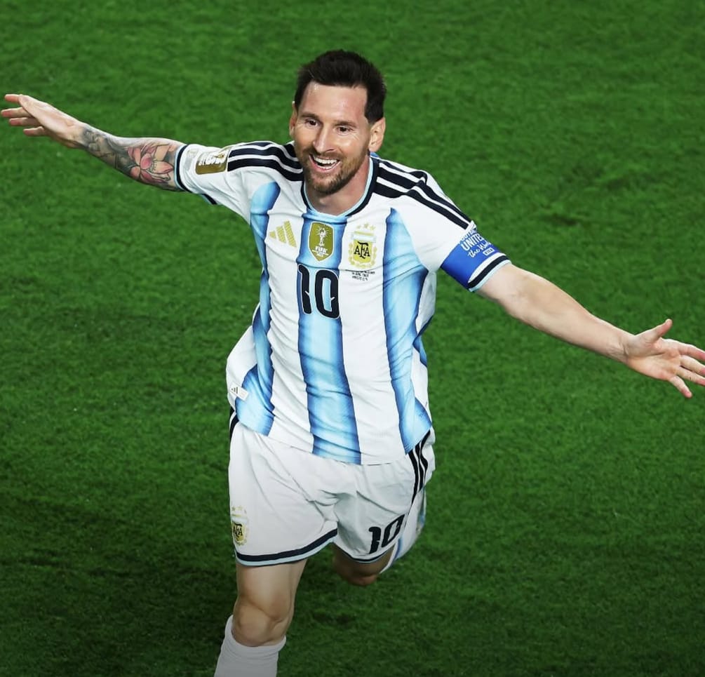 Messi fecha o dia dos artilheiros com três gols e se iguala a Klose como o maior artilheiro na história das Copas