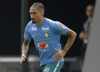 Raphinha tem lesão muscular na coxa, fica fora da Copa e dá lugar para Luiz Henrique