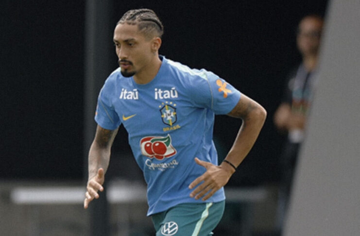 Raphinha tem lesão muscular na coxa, fica fora da Copa e dá lugar para Luiz Henrique
