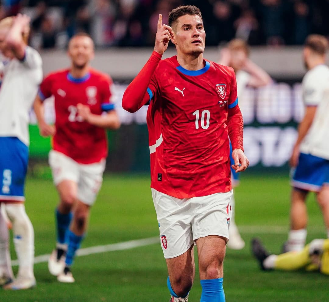 Copa do Mundo Sob o comando do atacante Patrick Schick, a República Tcheca volta a disputar uma Copa do Mundo após 20 anos