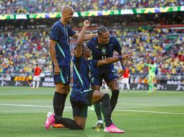 O menino Endrick pede passagem para honrar a tradição de Romário e Ronaldo Fenômeno