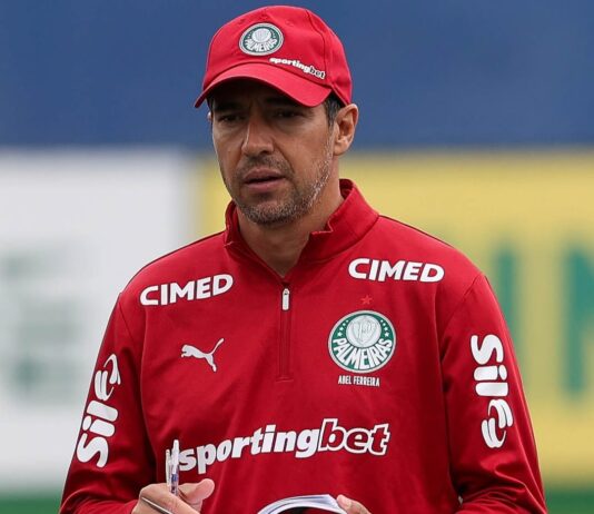 Palmeiras mira tríplice coroa com os pés no chão: Leila segura elenco para ganhar tudo neste ano e aumentar o seu legado Agosto Abel Ferreira