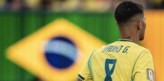 COPA DESAFINADA POR UM SEGUNDO DE HUMANIDADE
