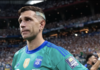 A história de Dibu Martínez, o goleiro argentino que foi cedo para a Inglaterra e ‘sofreu’ para ter chance
