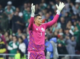 Invicto, Raúl Rangel encara Harry Kane em duelo que marca nova era dos goleiros na Copa Goleiro Raúl Rangel