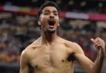Egito desmonta truque da Austrália nos pênaltis, sobrevive ao próprio azar rumo às oitavas Egito Hossam Abdelmaguid comemora a classificação