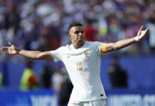 França despacha Marrocos, chega à semifinal e confirma o sucesso de uma geração de craques França o capitão Mbappé