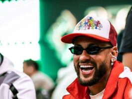 Com Neymar no pôquer, Santos dá as cartas na Venezuela e goleia Universidad Central pela Sul-Americana Neymar participa de evento de pôquer