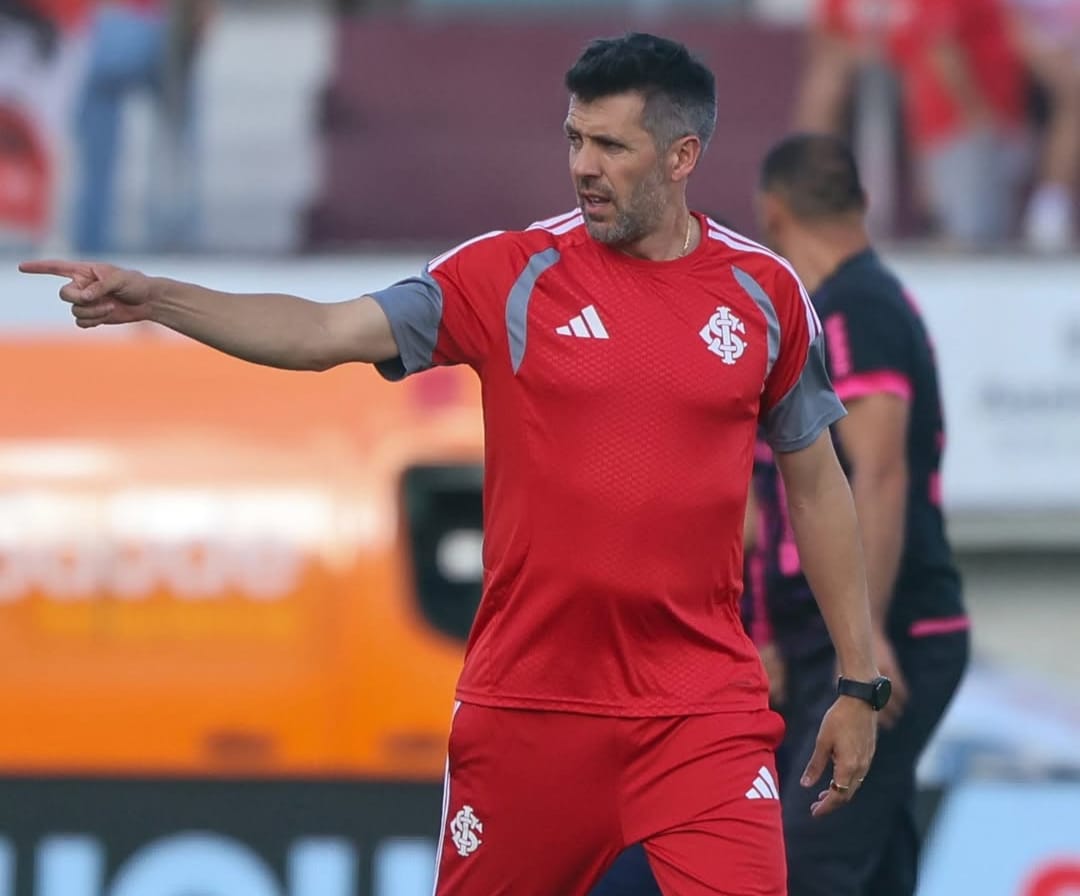 Internacional Paulo Pezzolano, treinador