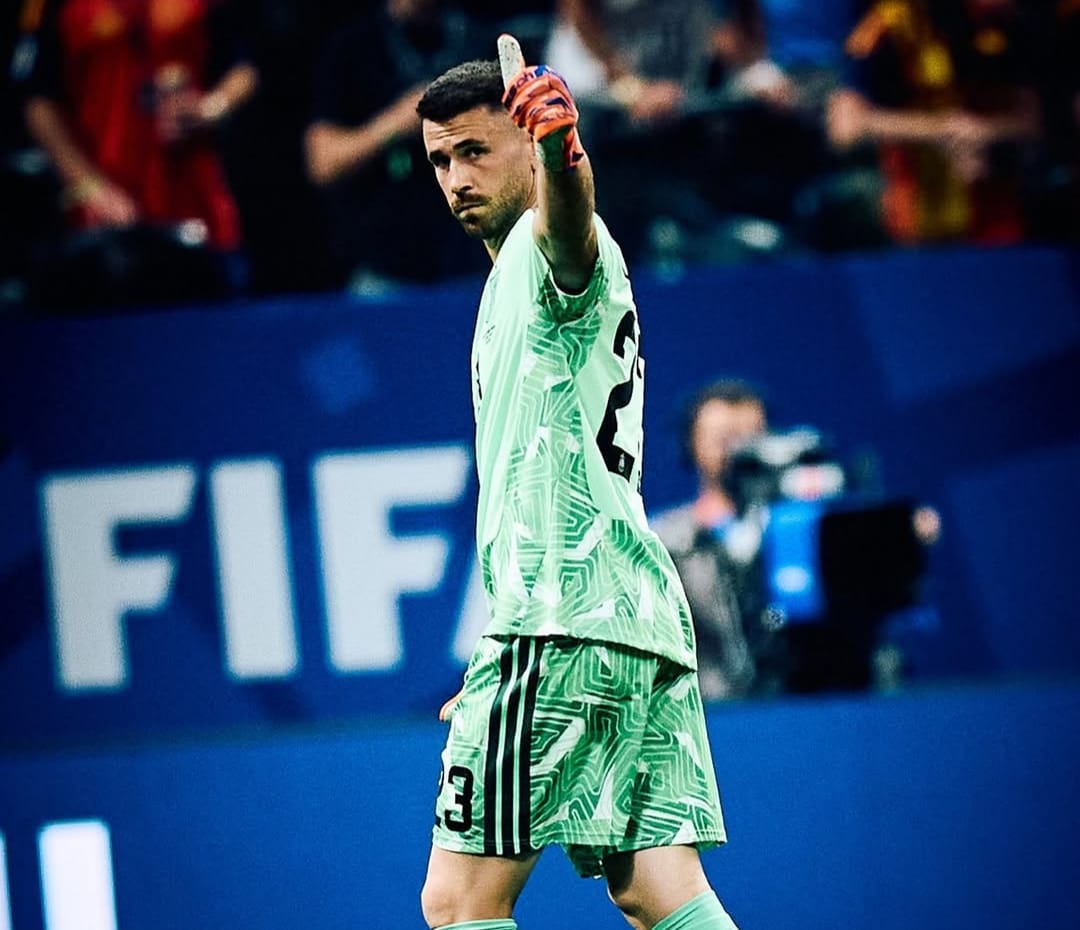Unai Simón após a partida contra a Arábia Saudita