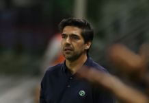 Abel mira três títulos na reta final da temporada: ‘Vamos apostar tudo em todas as competições’ Palmeiras o técnico Abel Ferreira