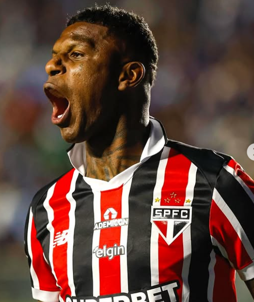 São Paulo Arboleda comemora gol