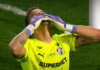 Com Fábio herói nos pênaltis, Fluminense sobrevive ao caos e carimba a vaga às quartas de final da Libertadores Fábio goleiro do Fluminense