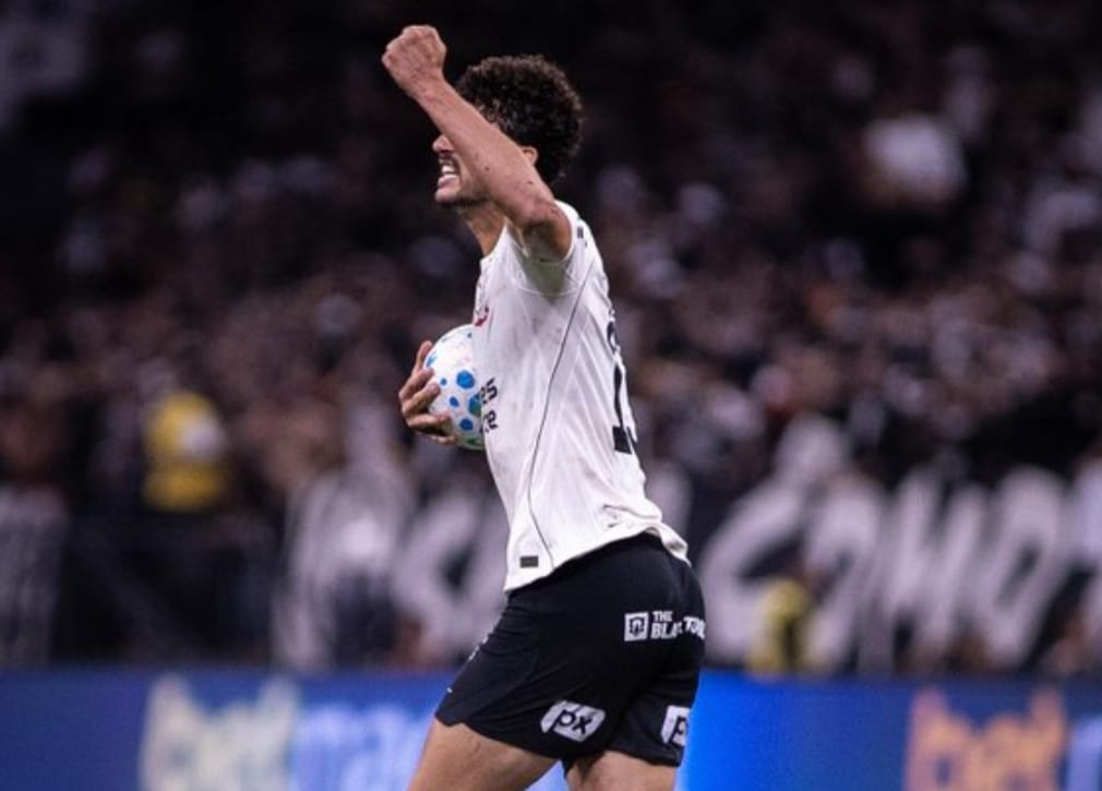 Gustavo Henrique abre o marcador no final do primeiro tempo, mas fio de esperança duro pouco na etapa final