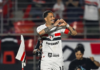 Brasileirão dos desesperados: cinco pontos, oito times e um Z4 transformam luta pela sobrevivência em disputa acirrada Brasileirão Luciano comemora o seu gol contra o RB Bragantino