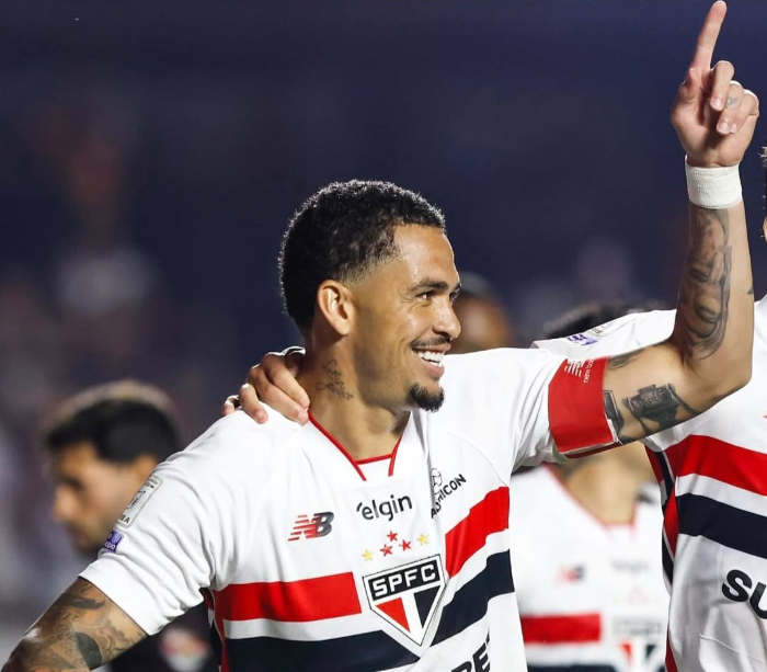 São Paulo Luciano comemora o primeiro gol