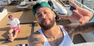 Neymar no iate