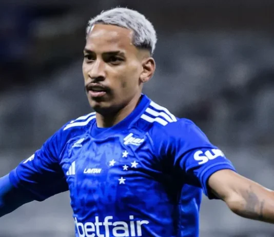 Cruzeiro e Atlético-MG decidem vaga na Copa do Brasil em Mineirão lotado