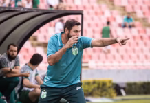 Multicampeão pelo Corinthians, Danilo entra na pauta para assumir cargo em caso de saída de Diniz