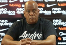 Campanha de pré-candidatos ajuda a entender por que o Corinthians não precisa de salvadores, mas de um projeto de futuro André Negão volta à eleição ligado à Renovação & Transparência, grupo de Andrés Sanchez, expulso do quadro de sócios do Corinthians