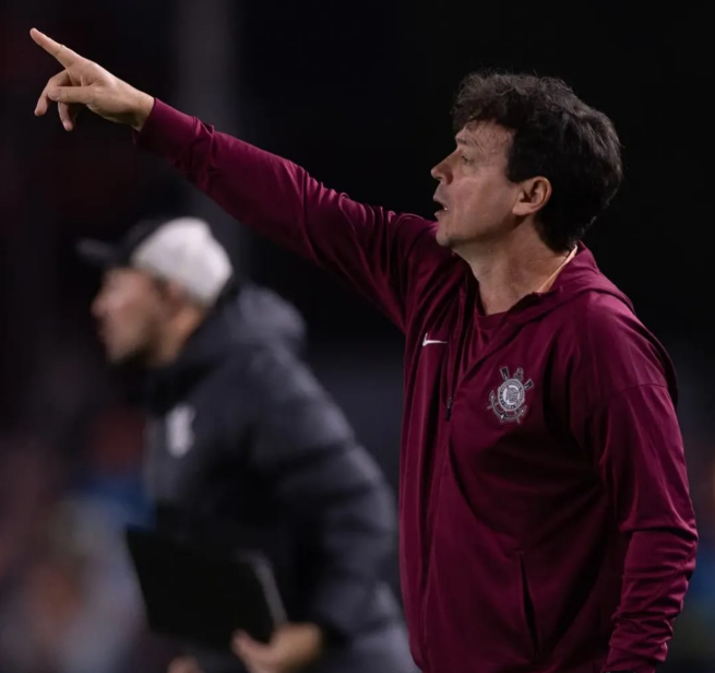 Fernando Diniz, treinador do Corinthians