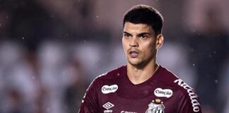 Gabriel Brazão passa por cirurgia no ombro e desfalca o Santos no restante da temporada