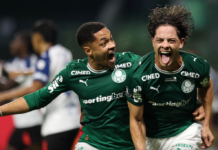 Palmeiras vence a LDU, mas leva vantagem mínima para altitude de Quito em duelo de tudo ou nada Giay e Vitor Roque celebram o gol da vitória sobre a LDU