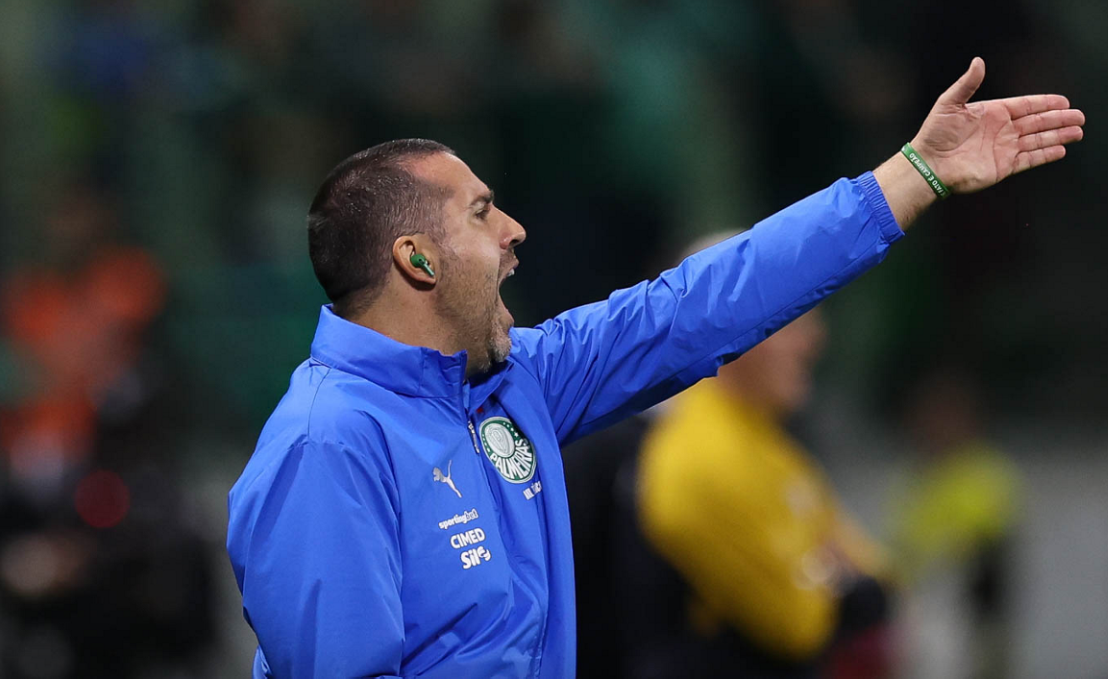 João Martins, que comandou o Palmeiras no clássico contra o São Paulo
