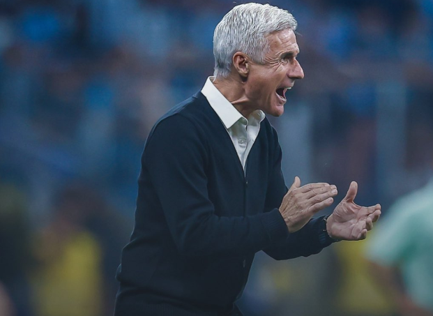 Luís Castro, treinador do Grêmio