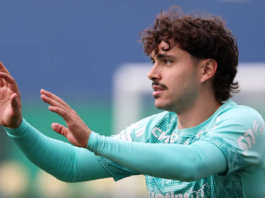 Palmeiras leva 3 a 0 à Vila, mas Abel alerta para o perigo de desligar a ‘máquina competitiva’ na Copa do Brasil Palmeiras Maurício