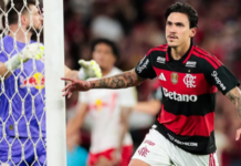 Com a quinta vitória seguida, Flamengo dispara na liderança e aperta o Palmeiras na briga pelo título