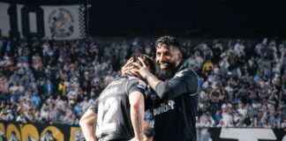 Com Cebolinha de titular e Coutinho na torcida, Santos vence o Cruzeiro por 2 a 1 e muda o seu patamar